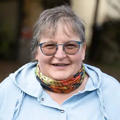Simone